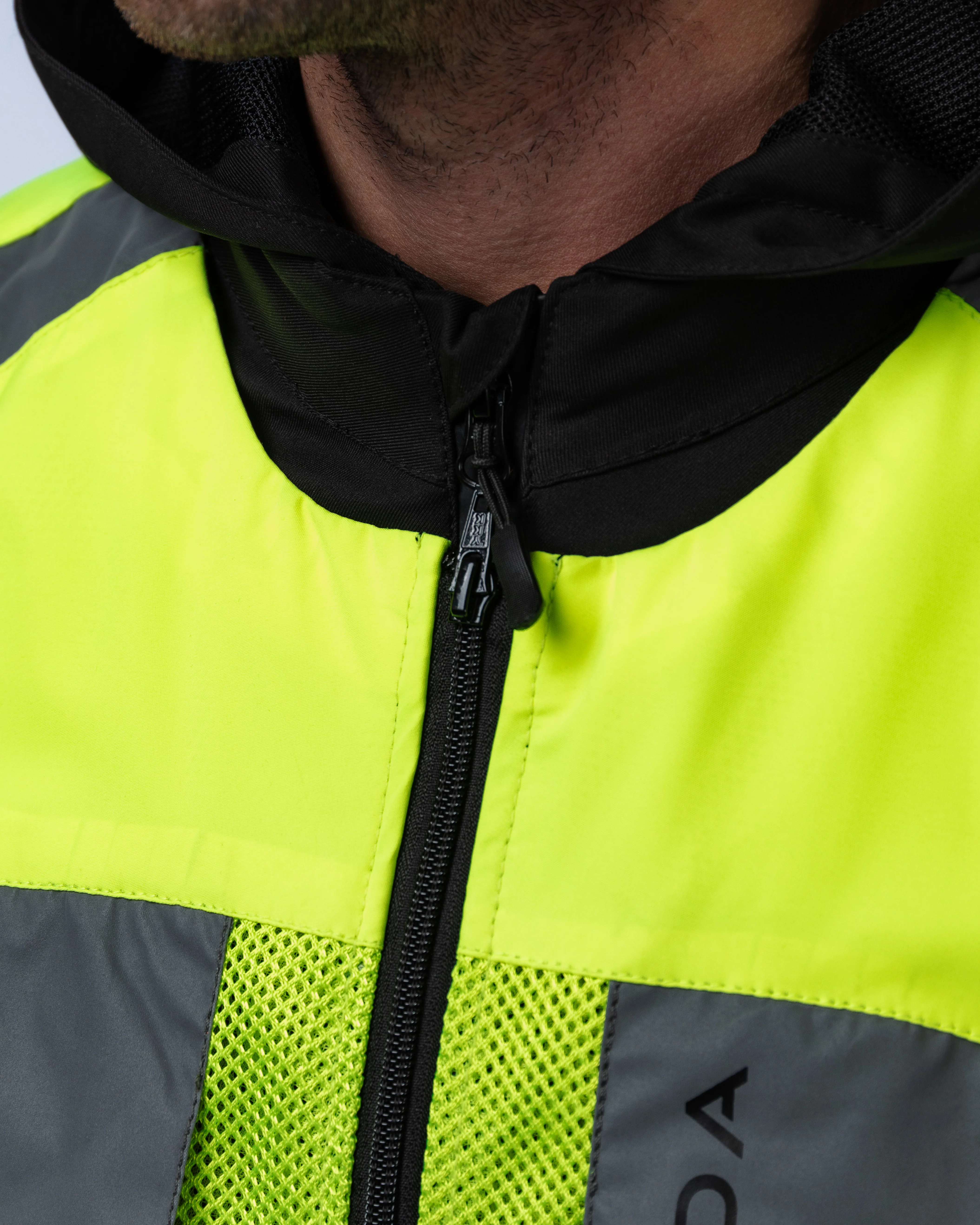 Spark Yellow Fluorescent Visibility Vest - Image 7