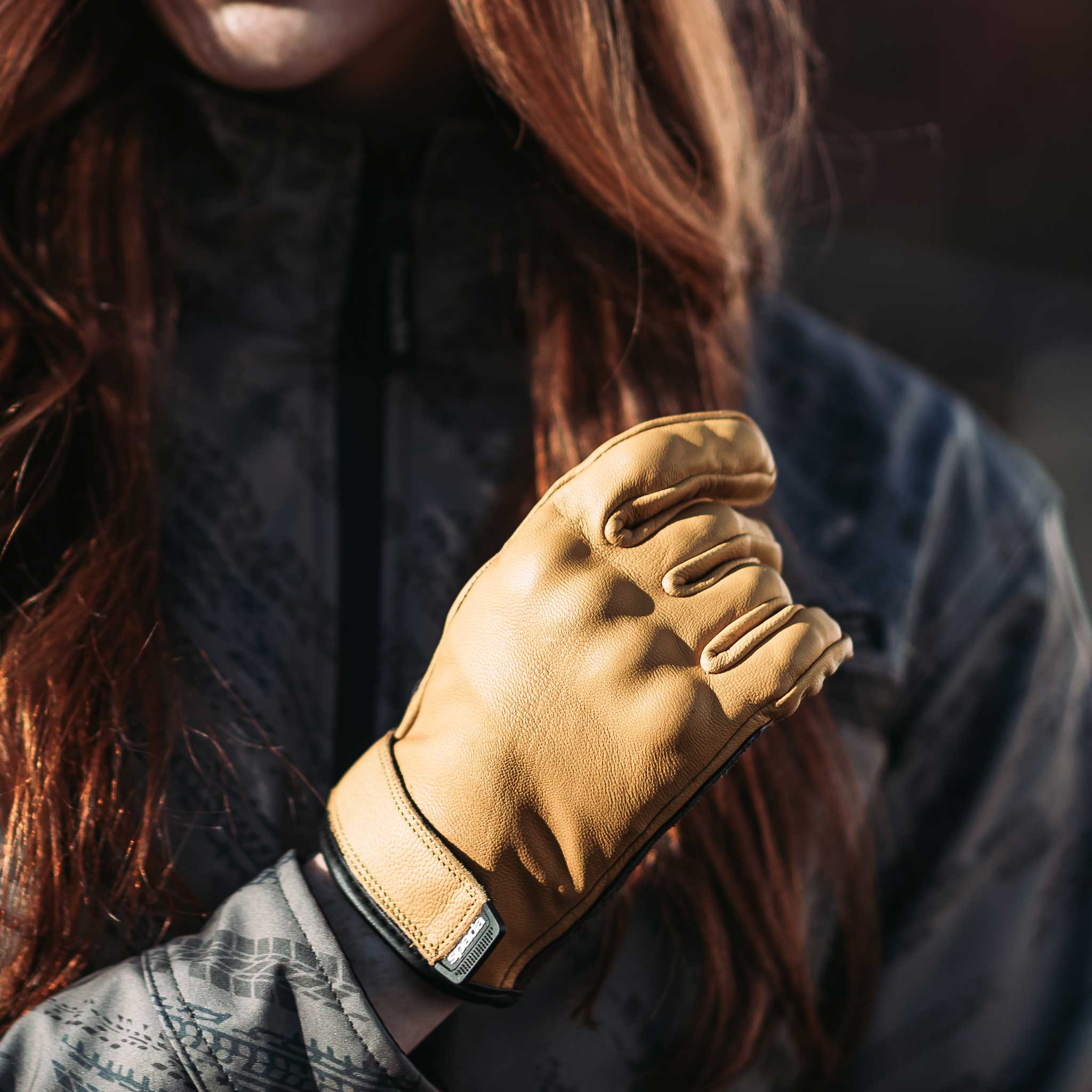 Wyatt Tan Leather Motorcycle Gloves - Image 4